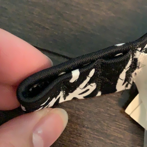 NEW: Victoria’s Secret BIKINI TOP - Picture 5 of 6